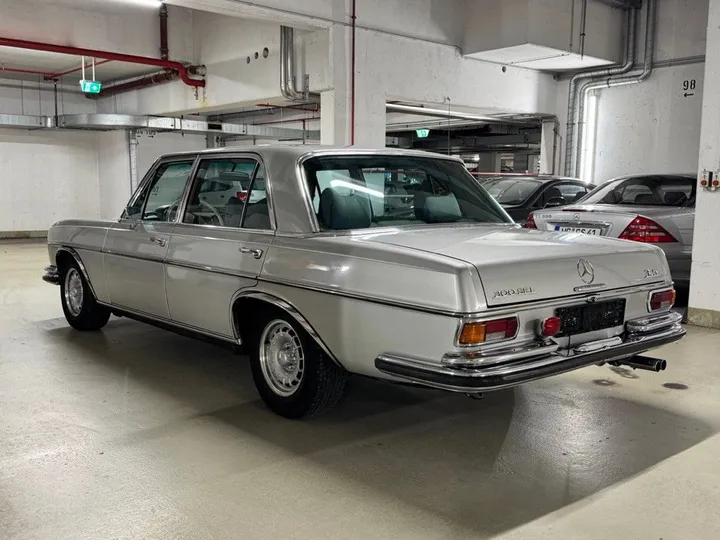 Mercedes-Benz 300