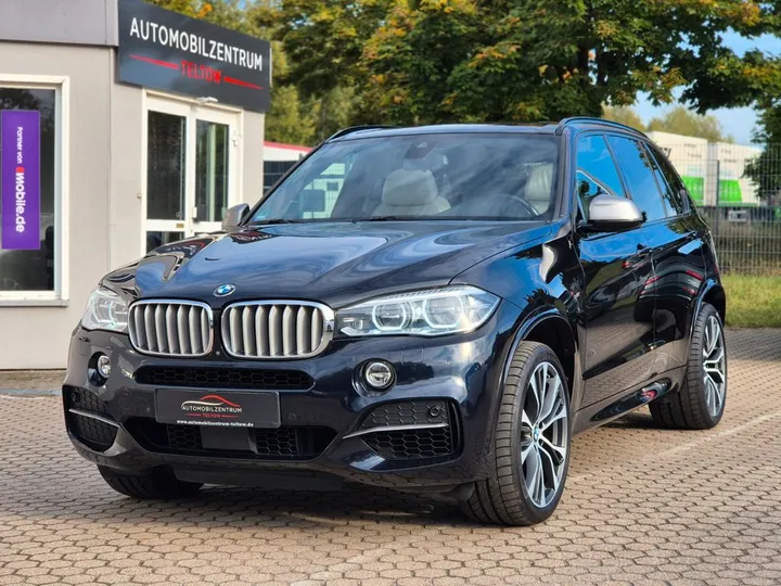 BMW X5 M50