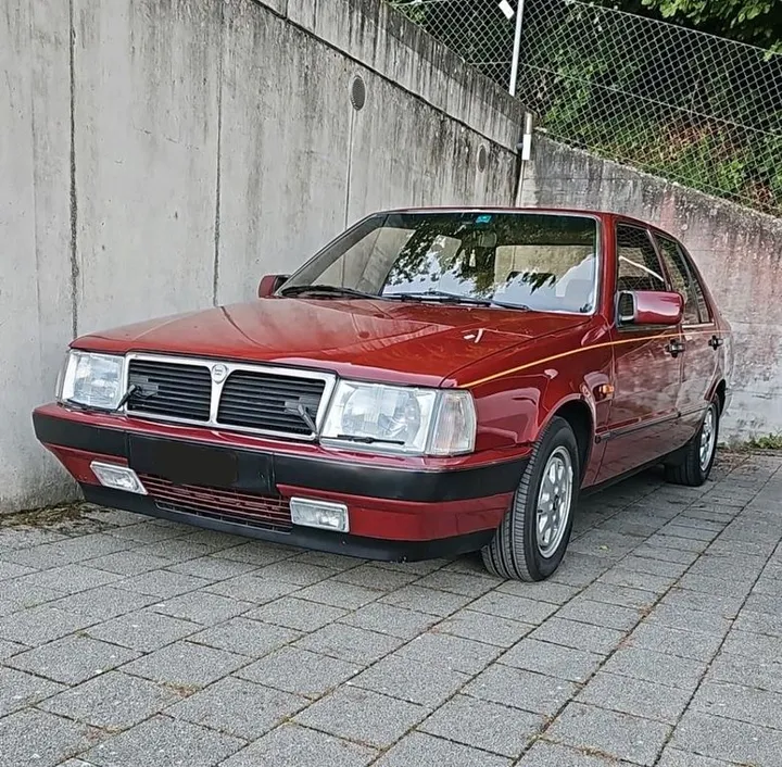 Lancia Thema