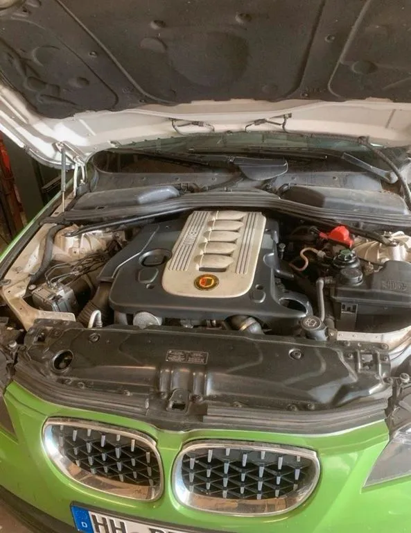 BMW 525