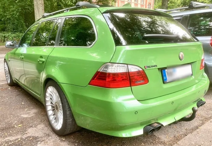 BMW 525