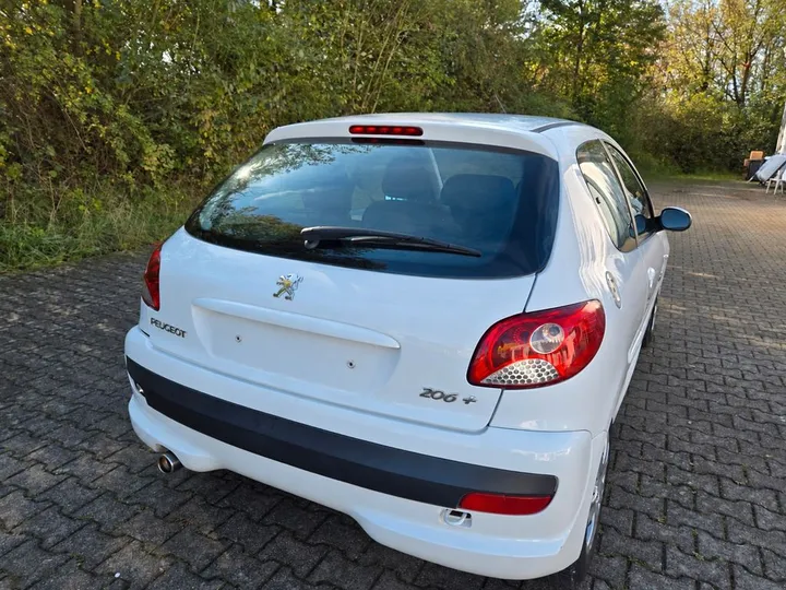 Peugeot 206