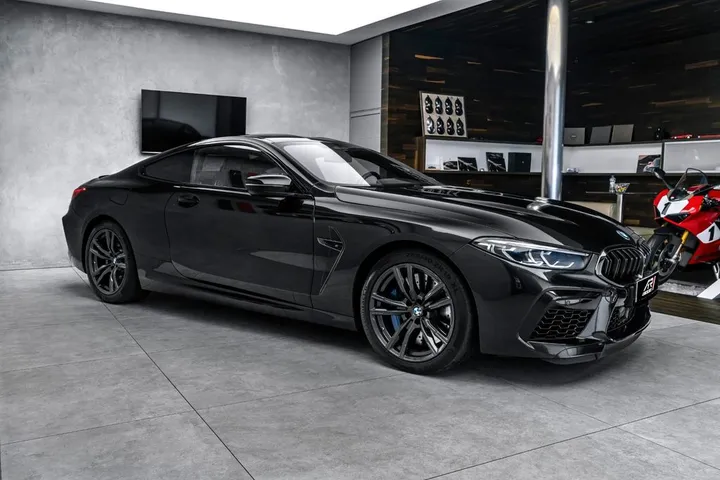 BMW M8