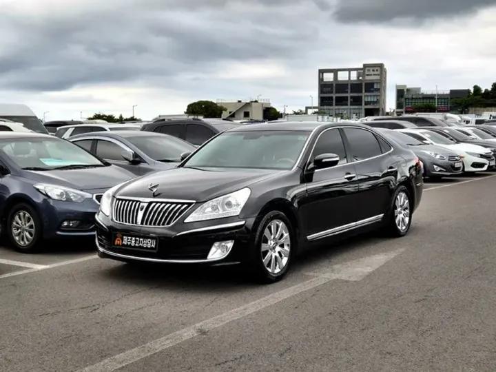Hyundai Equus