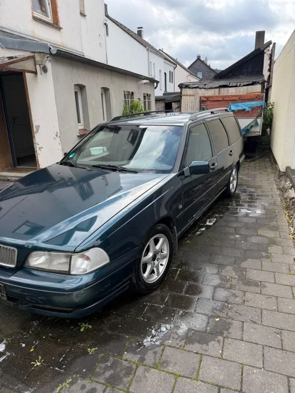 Volvo V70