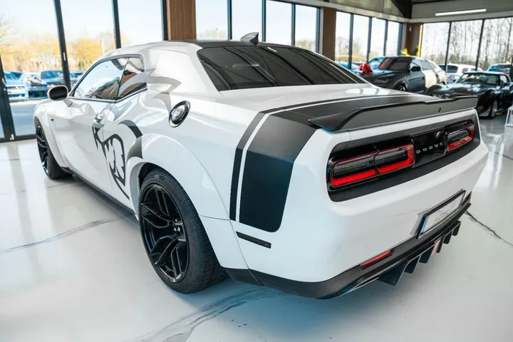 Dodge Challenger