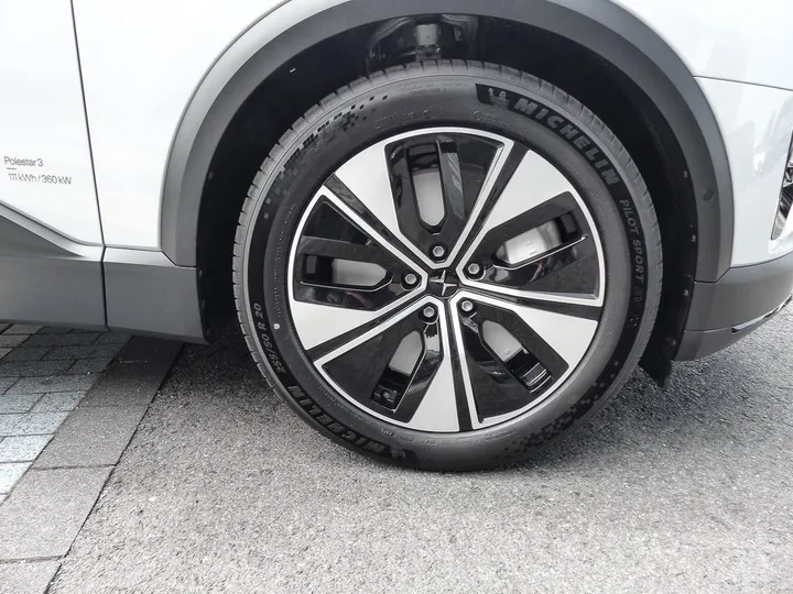 Polestar 3