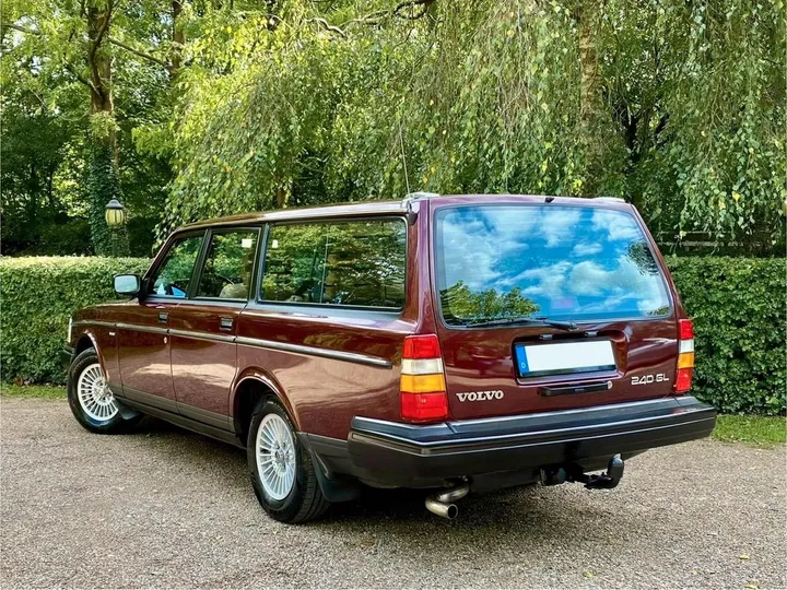Volvo 240