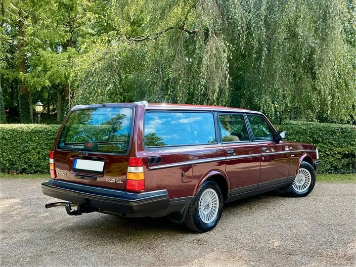Volvo 240
