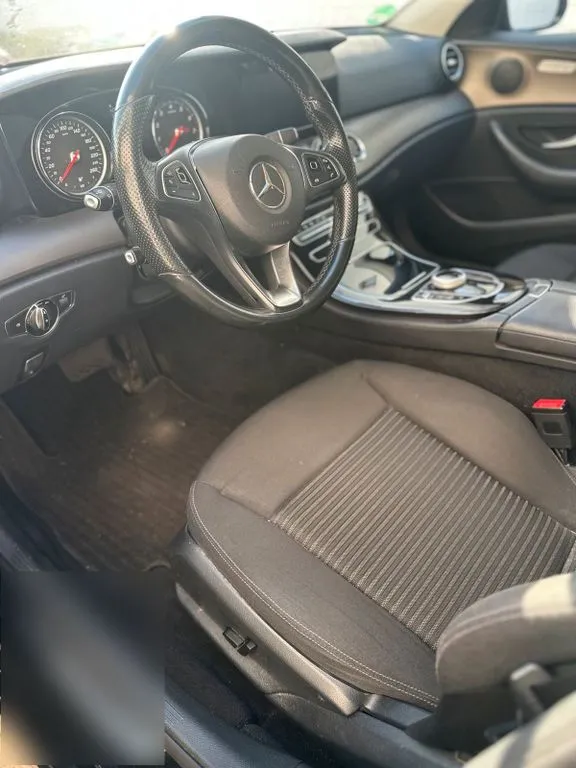 Mercedes-Benz E 250