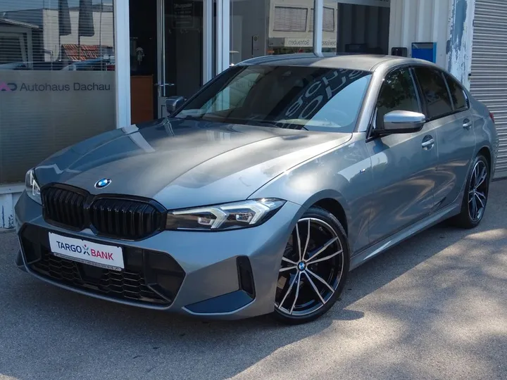 BMW 320