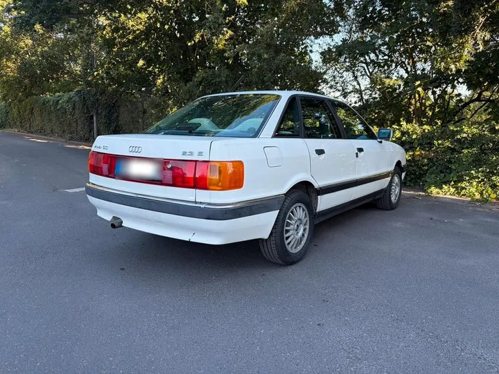 Audi 90