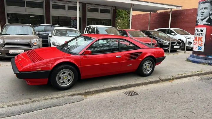 Ferrari Mondial
