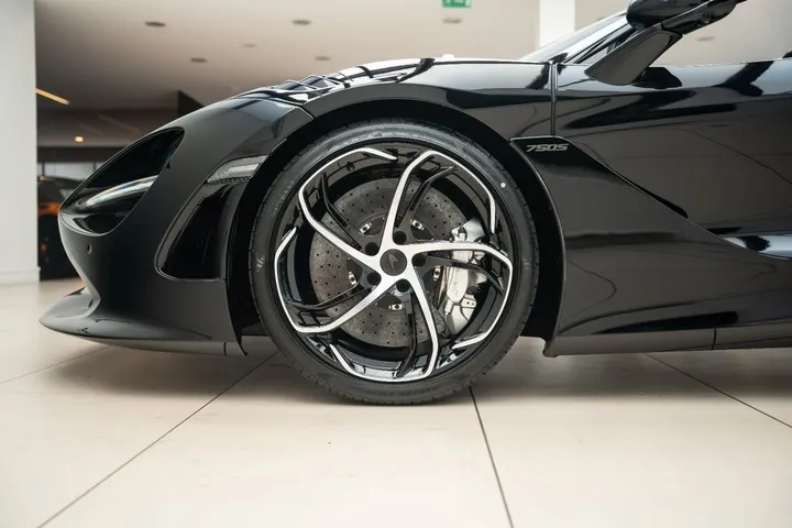 McLaren 750S