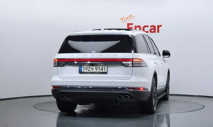 Lincoln Aviator