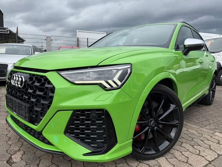 Audi RSQ3