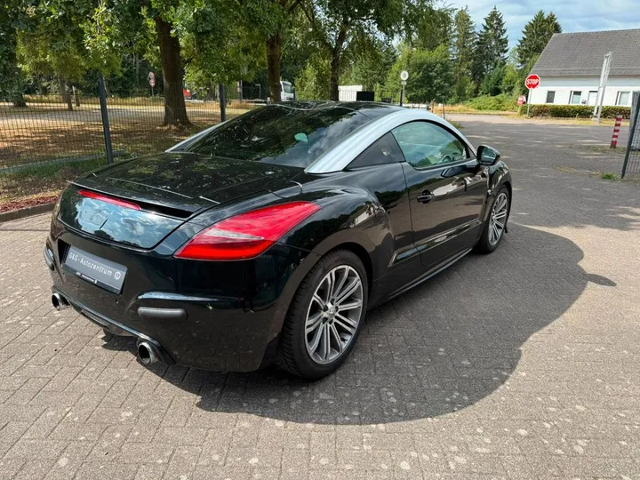 Peugeot RCZ