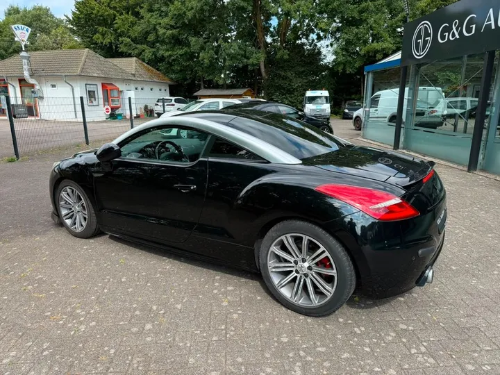 Peugeot RCZ