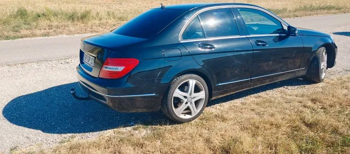 Mercedes-Benz C 180