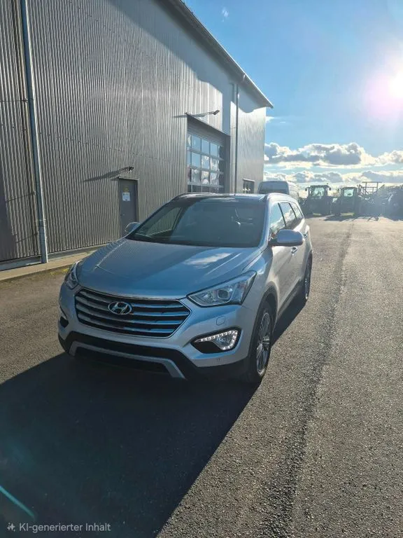 Hyundai Grand Santa Fe