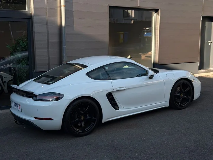 Porsche Cayman