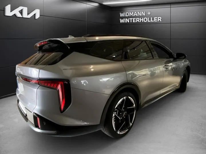 Kia K4