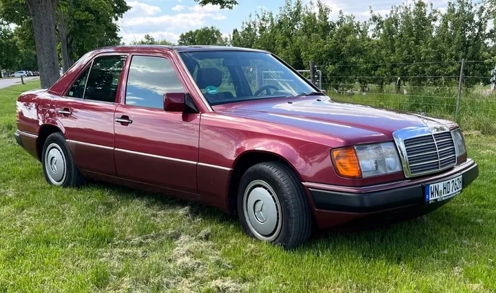 Mercedes-Benz 200