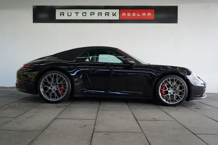 Porsche 992