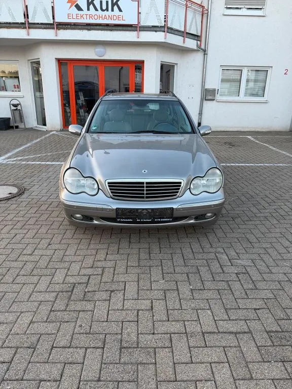 Mercedes-Benz C 180