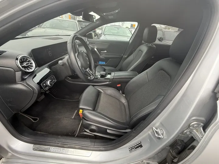Mercedes-Benz A 200