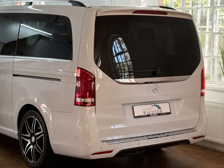Mercedes-Benz V 250