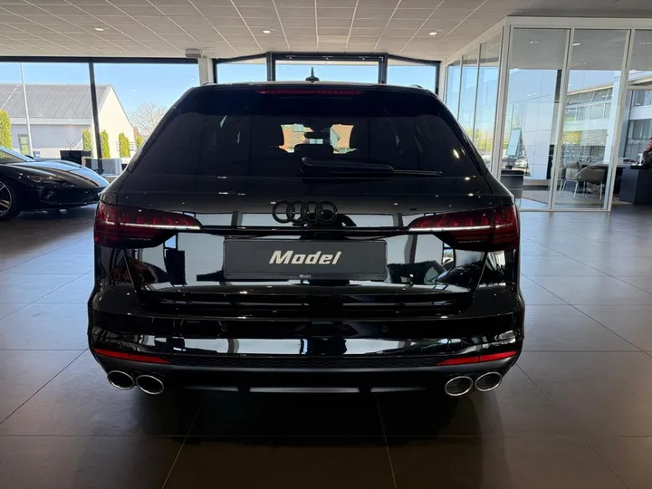 Audi S4