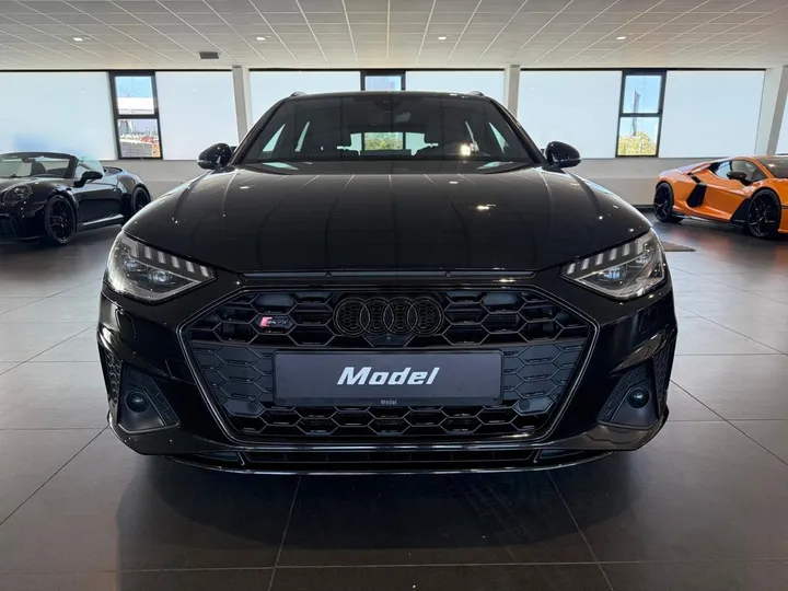 Audi S4