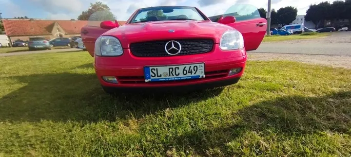 Mercedes-Benz SLK 230