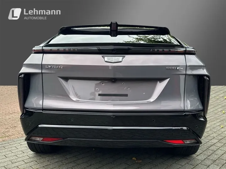Cadillac LYRIQ