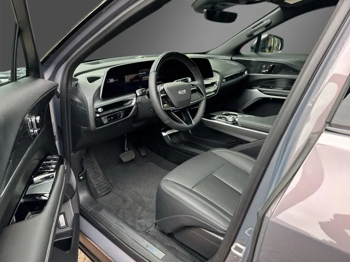 Cadillac LYRIQ