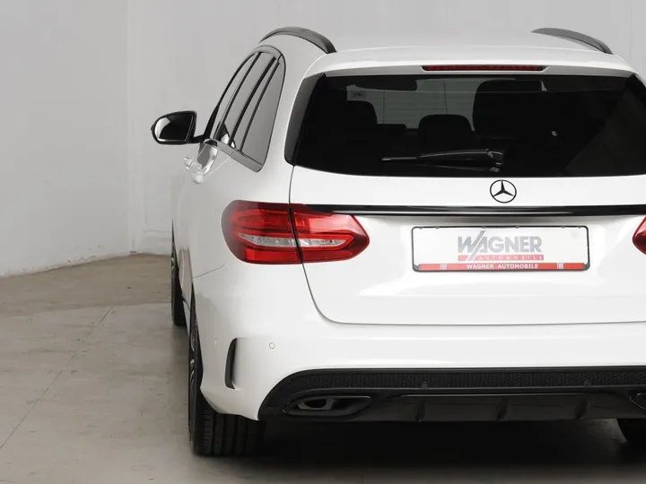 Mercedes-Benz C 400