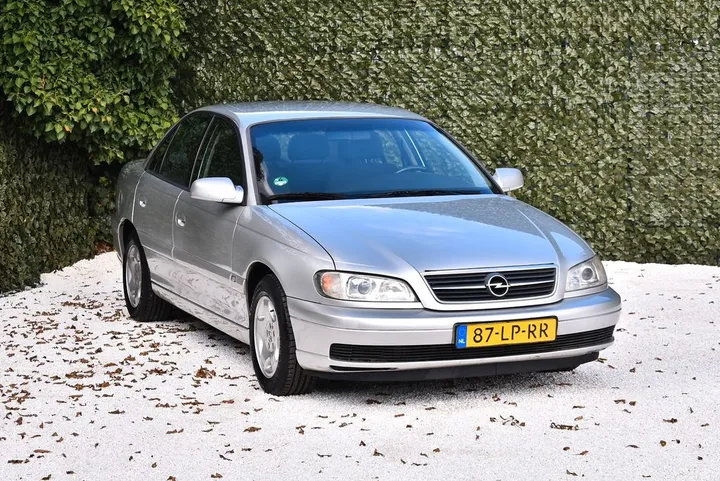 Opel Omega