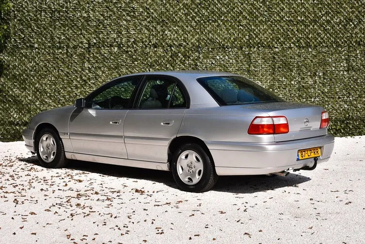Opel Omega