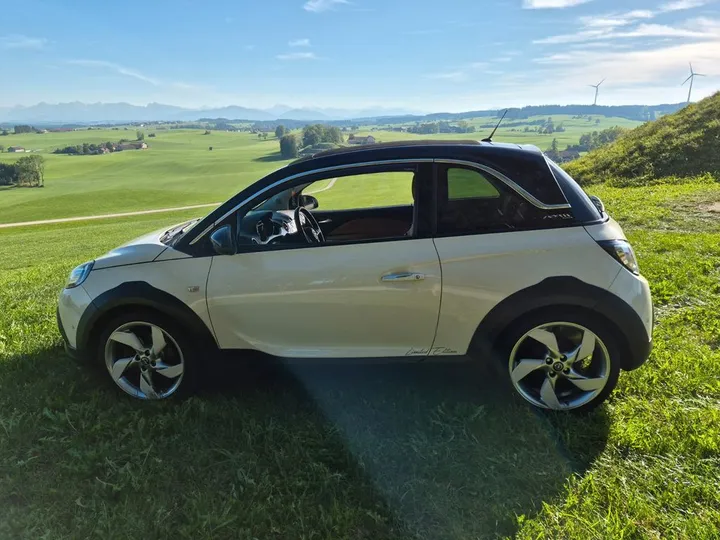 Opel Adam