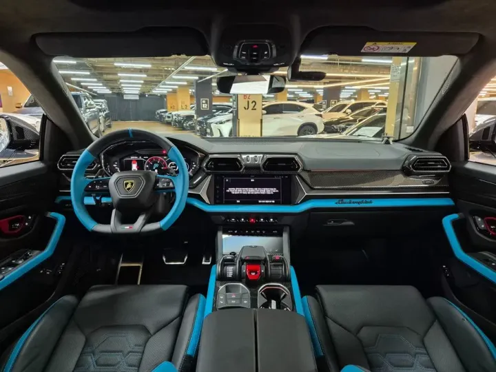 Lamborghini Urus