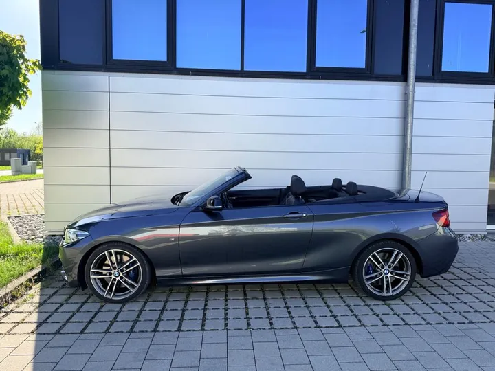 BMW M240i