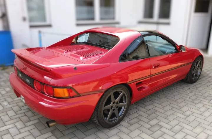 Toyota MR 2