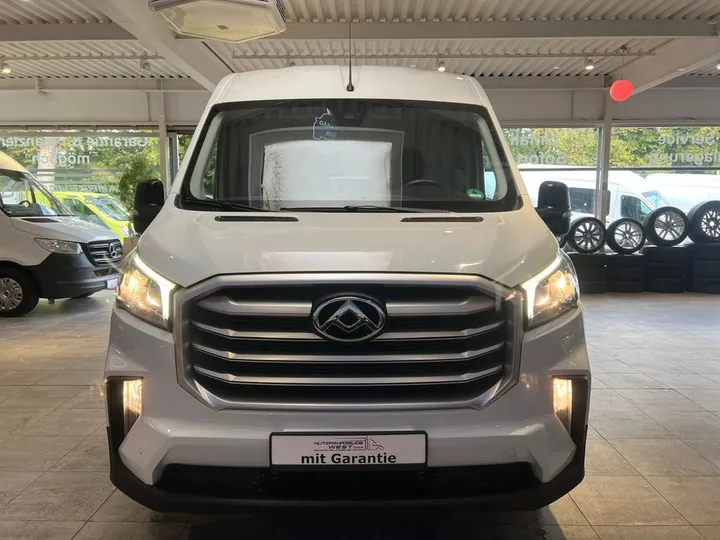 Maxus Deliver 9
