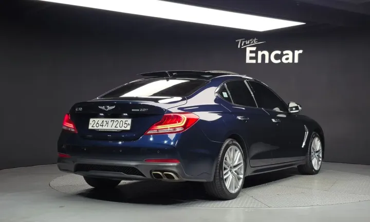 Genesis G70