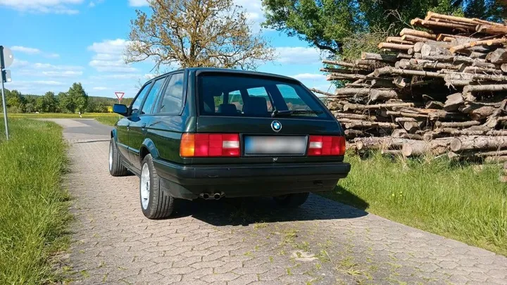 BMW 325