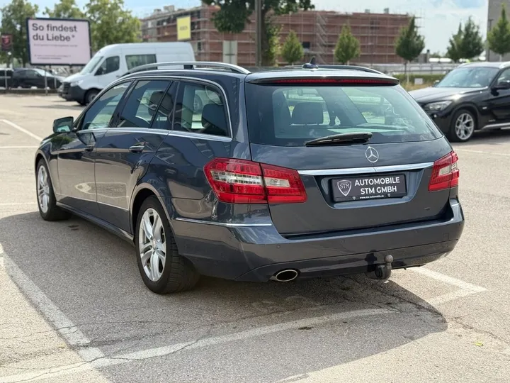 Mercedes-Benz E 200