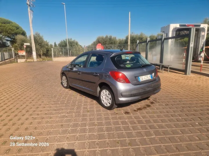 Peugeot 207
