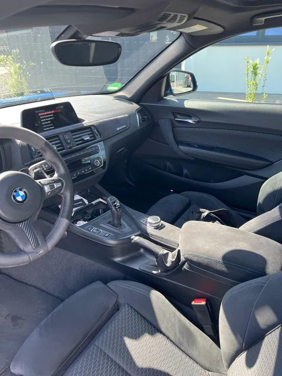 BMW M140i