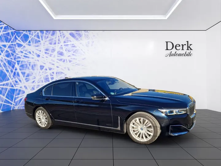 BMW 740
